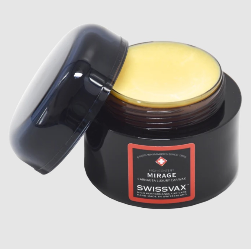 Le pot Swissvax Mirage contient à 40% de cire Carnauba